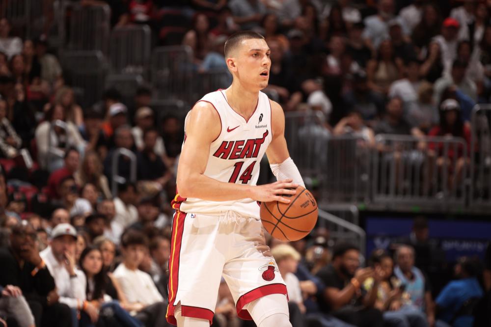 他在赛季初 他在赛季初