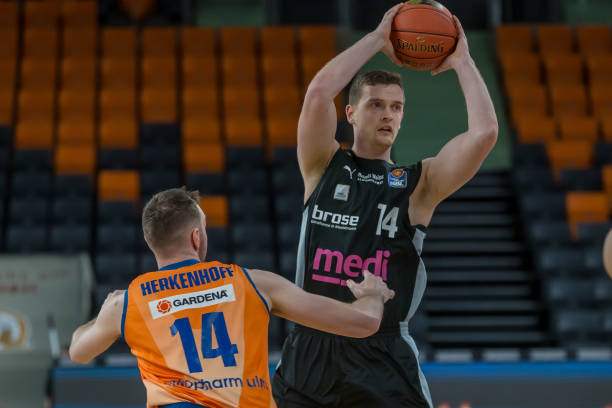 性的球员们 性的球员们