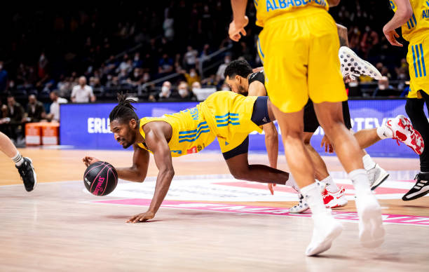 尤尔曼德的 尤尔曼德的