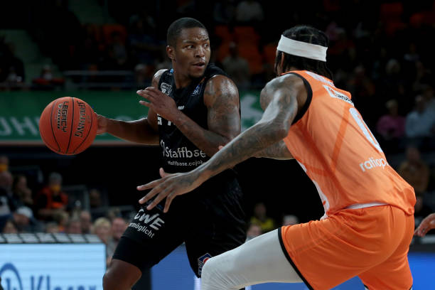 在高精度判 在高精度判