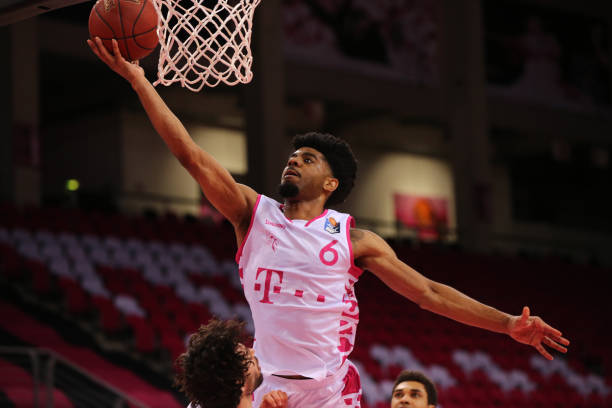 于皇家马德 于皇家马德